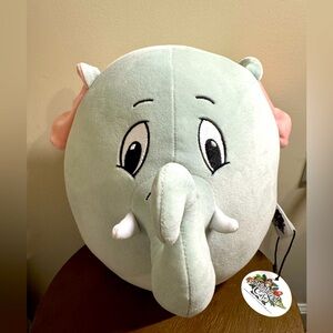 Rainforest Cafe Elephant Stuffed Animal. NWT